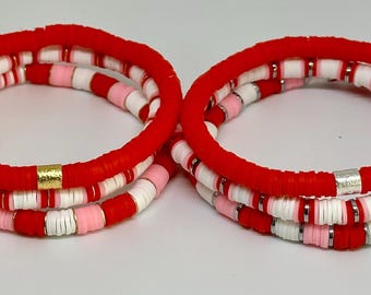 Set di bracciali Heishi rossi, rosa e bianchi, braccialetti impilabili rossi, rosa e bianchi