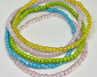 Set di braccialetti con perline primaverili, braccialetti impilabili dai colori pastello
