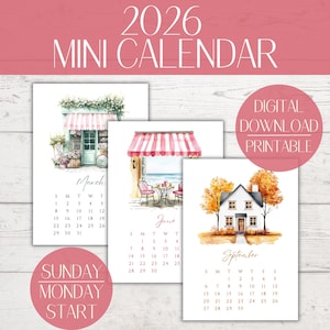 Può includere: Un mini calendario stampabile scaricabile digitalmente per il 2026. Il calendario presenta illustrazioni ad acquerello di un negozio, un caffè e una casa, con i mesi di marzo, giugno e settembre visualizzati. È visibile anche il testo "Sunday Monday Start".