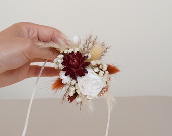 Rose dried flower corsage ,Boho wedding Wrist flower daisy