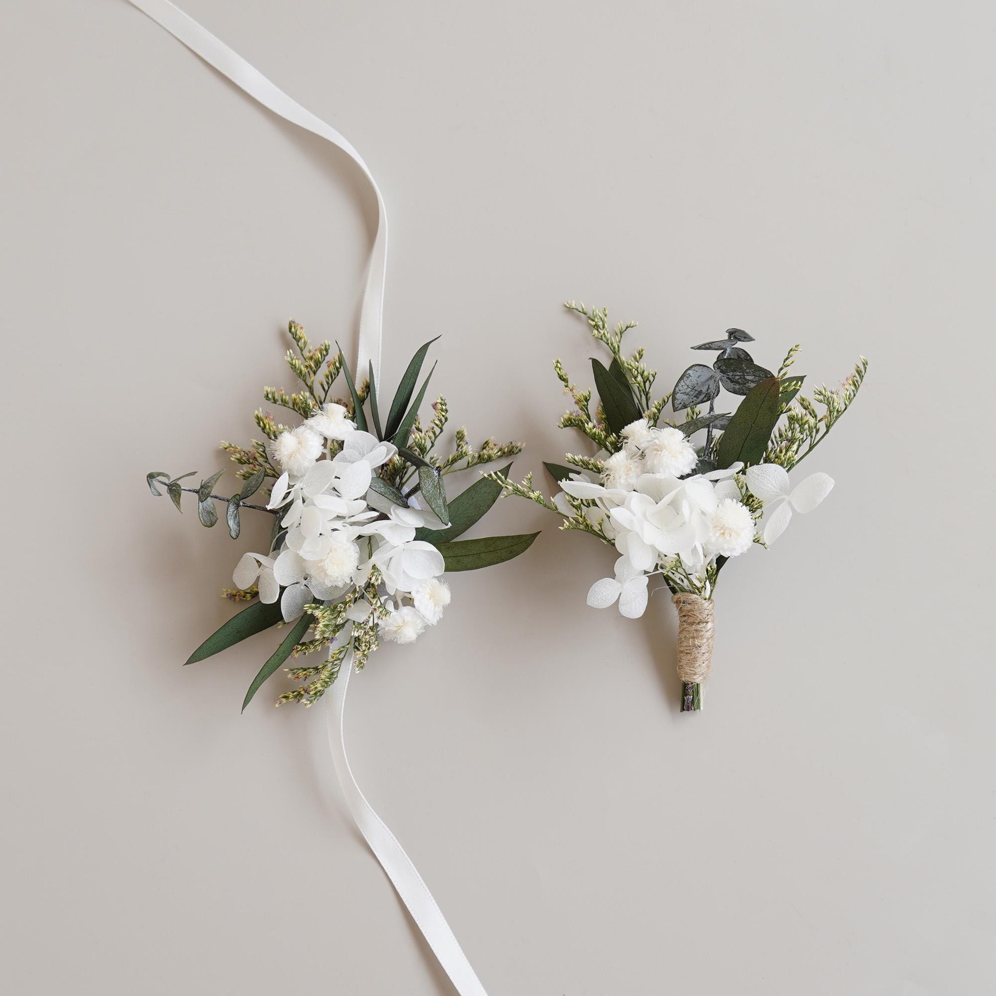 Eucalyptus+Hydrangea dried wrist flower,Bohemian wedding accessories, White+Green dry flower wrist  corsage