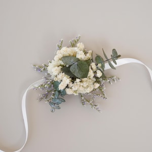 Eucalyptus+Baby&#39;s Breath dried wrist flower,Bohemian wedding accessories, White+Green dry flower wrist  corsage