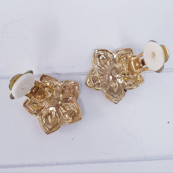 Elegant Vintage Enamel Flower Clip-On Earrings - … - image 5
