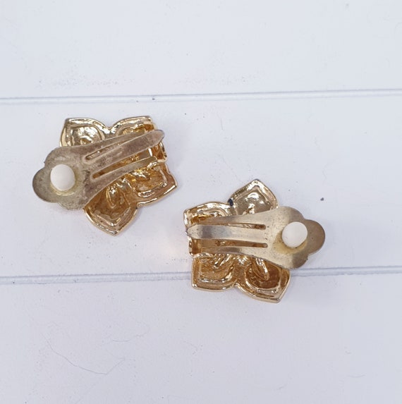 Elegant Vintage Enamel Flower Clip-On Earrings - … - image 10