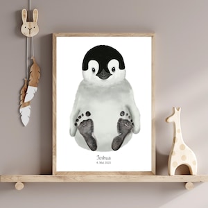 Baby Fußabdruck Poster Pinguin – personalisiertes Geschenk zur Geburt, Taufe oder 1.–4. Geburtstag – Babyzimmer Deko – Abdruck-Set A4 A3