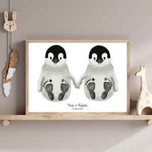 Zwillinge Geschenk Geburt – personalisiertes Fußabdruck Poster Pinguine – Taufgeschenk Zwillinge Baby – Deko fürs Babyzimmer Abdruck Poster