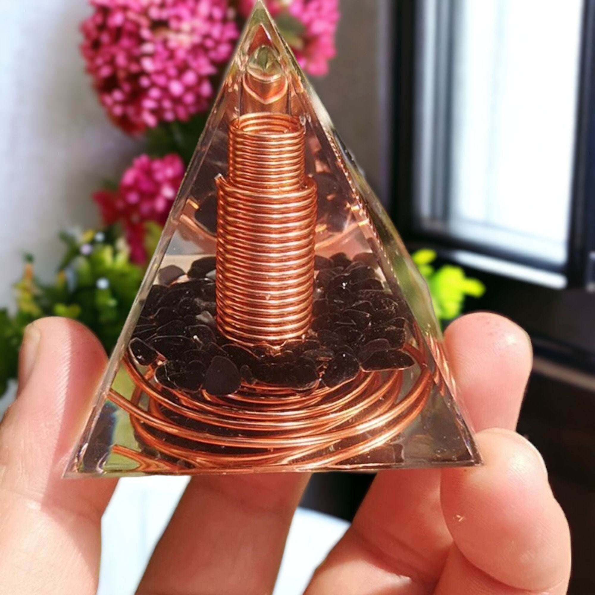 UK Hand Made Copper Meditation Pyramid Full Body nubian Medium