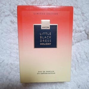 Avon Little Black Dress Holiday EDP Sammlerstück eingestellt Eau de Parfum Spray, seltener Duft für Frauen, einzigartiges Geburtstagsgeschenk