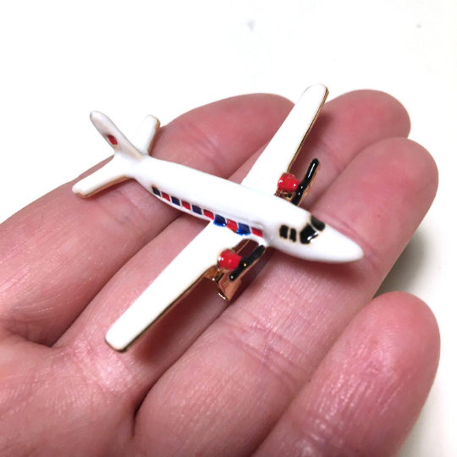 Airplane Brooch Enamel Airplane Gift Traveller Brooch Flight Attendant