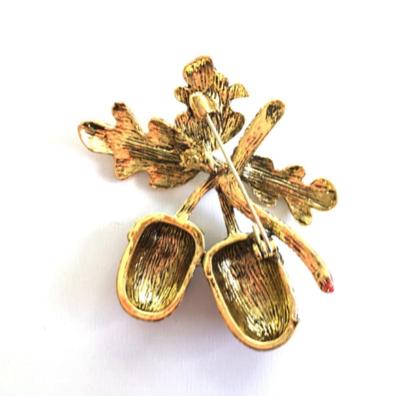 Antique Style Acorns Brooch Vintage Acorns Brooch Oak Brooch Vintage Antique Style Acorns Brooch Vintage Acorns Brooch Oak Brooch Vintage