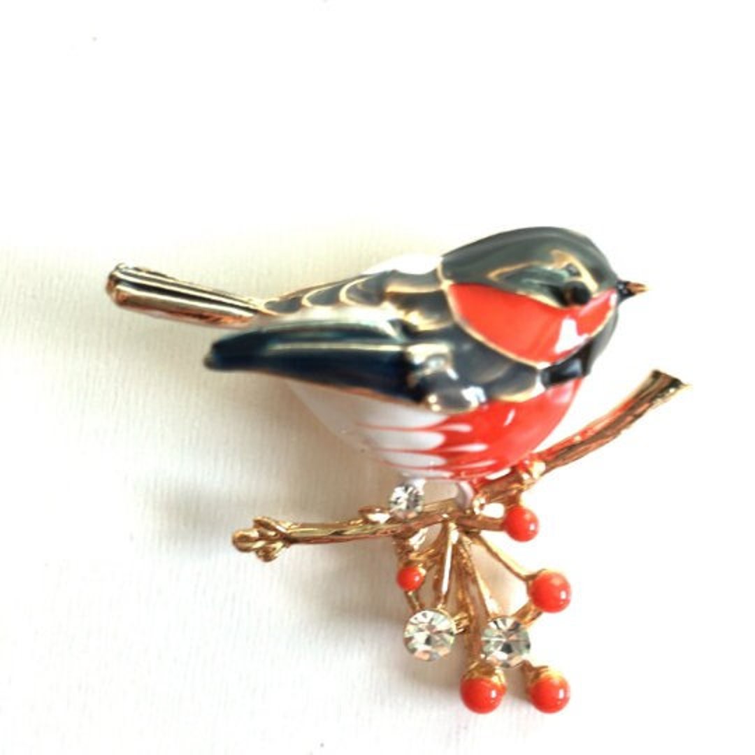 Signed a R Brown - Beautiful Vintage Pewter Bird of Prey Brooch/Badge