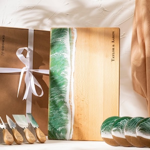 Personalized Ocean Resin Cutting Board, Beach House Decor Gift Set