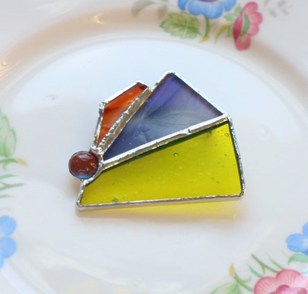 Lead Free Stained Glass Brooch W/beautiful Glass Cabochon Not Saphiret