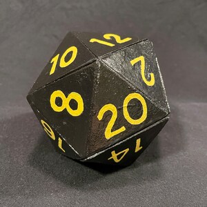 D20-Shaped Box with Dice