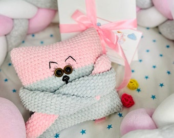 Infant knitted play pillow toy for nursery