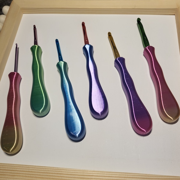 Ergonomic Set Crochet Hooks and Handles  Set Of 5 Susan Bates Crochet Hooks