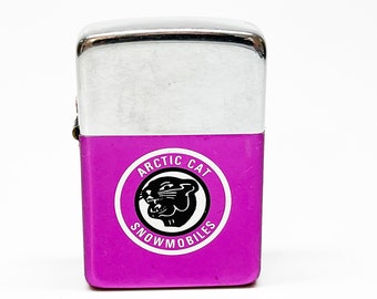 ARCTIC CAT LIGHTER - Working 1960s Snowmobile Advertising Flip Top Rare Vintage Old Antique Storm King Black Cat Lighter