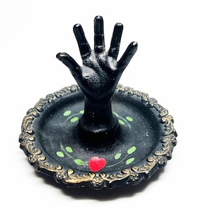 VINTAGE HAND ASHTRAY - Rare Early 20th Century Wilton Cast Iron Metal Ashtray