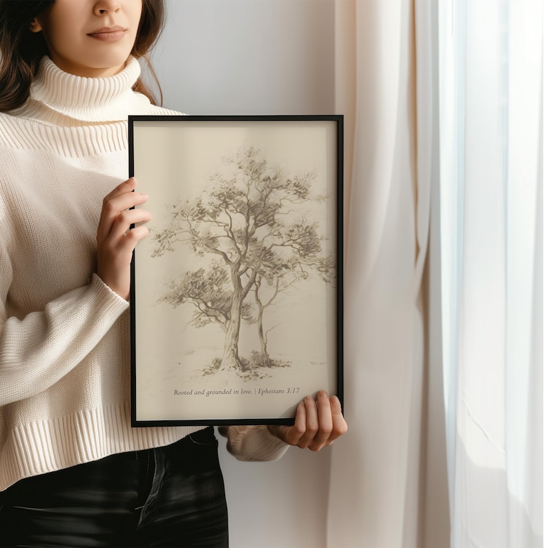 Puede incluir: Una impresi&oacute;n enmarcada en negro con un dibujo a l&aacute;piz de un &aacute;rbol y el texto "Rooted and grounded in love | Ephesians 3:17"