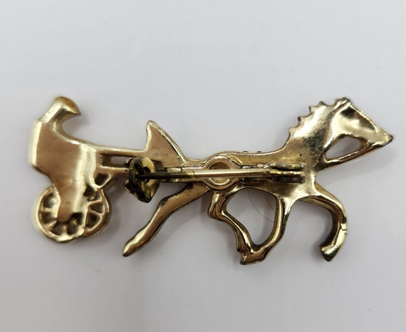 Vintage harness racing sulky trotter enamel pin 1… - image 2