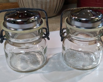 Glass Jars Salt And Pepper Shakers, Metal Latch, With A Seal