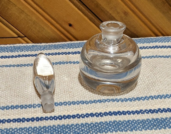 Vintage Clear Blown Glass Perfume Bottle with Sto… - image 2