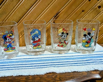 Vintage McDonald's 2000 Millennium Disney World-glas