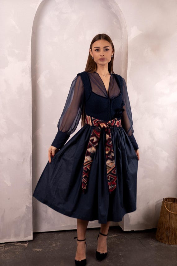 german dress designers Premium Tweed Dirndl Dress Mrchen With 2 Aprons Flower Applique Blue Cotton Wool Authentic German Trachten Women / INNA Trachten