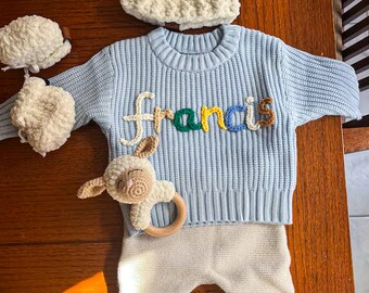 Maglione personalizzato con nome bambino, maglione ricamato a mano in colori comfort, maglione per bambini lavorato a maglia personalizzato, regalo di compleanno maglione per neonate