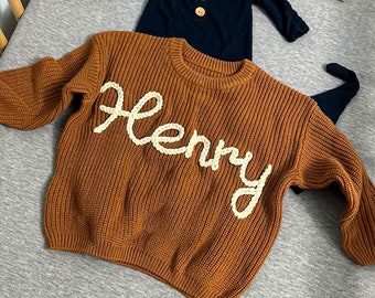 Maglione con nome bambino personalizzato, maglione ricamato a mano personalizzato, felpa lavorata a maglia in colori comodi, maglione per bambina per regali di compleanno