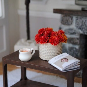 Miniature dollhouse large red flower basket 3D printed - 1:12 scale