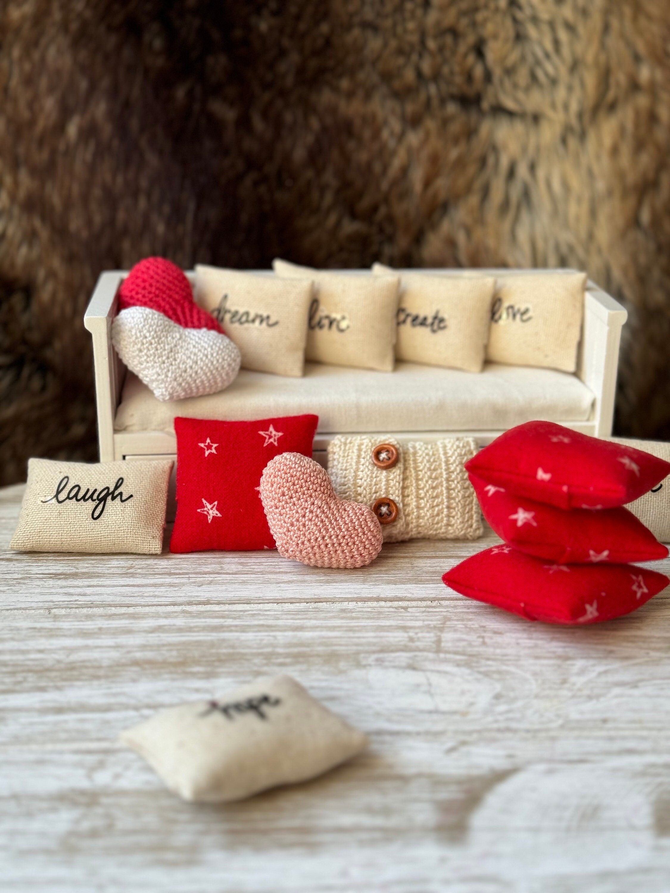 Etsy 2025 accent pillows