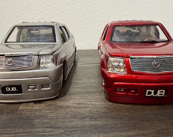 Jada Dub City 1:24 Diecast 2002 Cadillac Escalade EXT Blue Custom