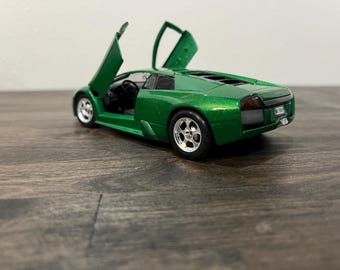 Lamborghini Murcielago (Maisto) 1:24 (Defekt) in Büron für CHF 1 – mit
