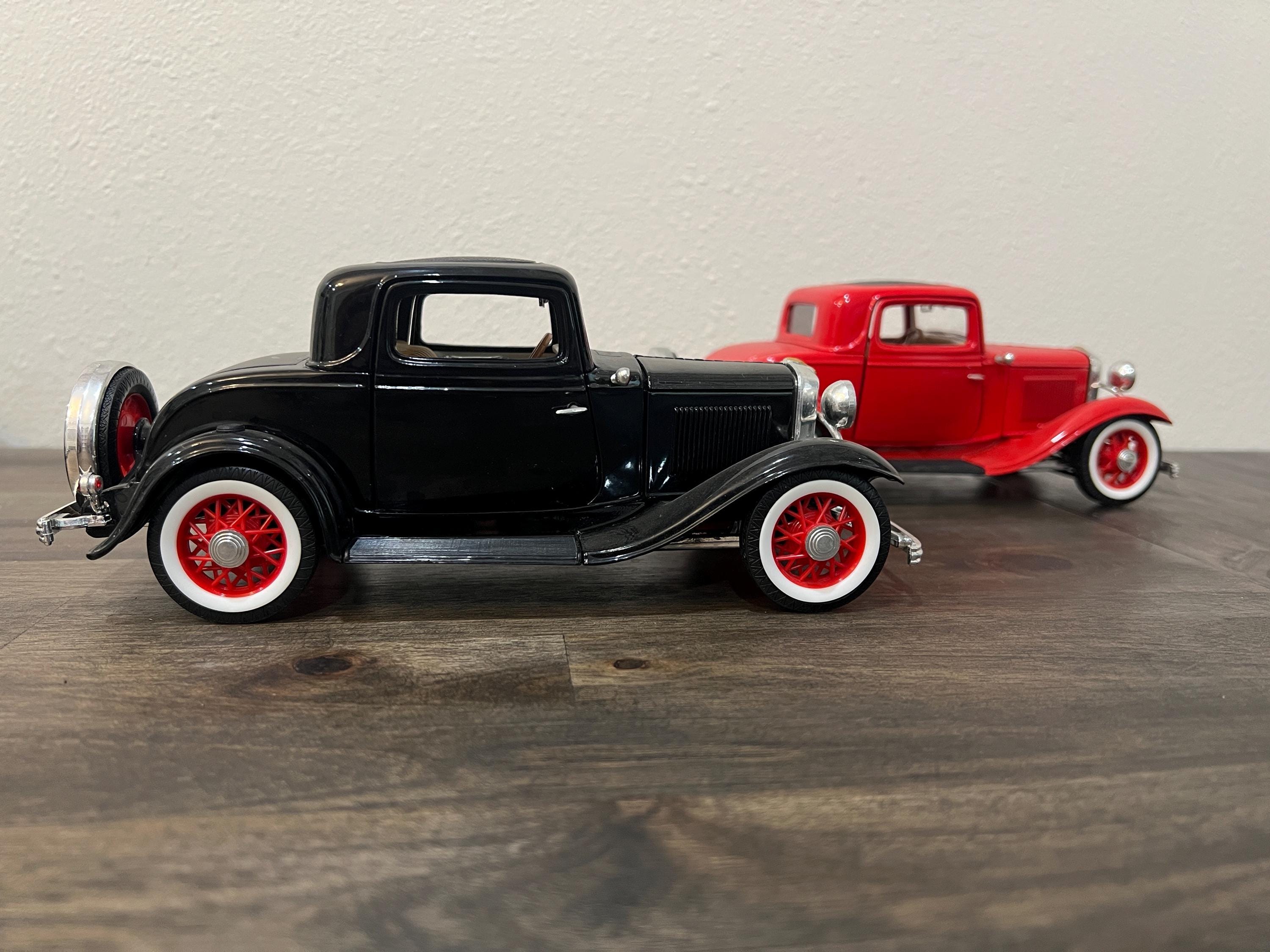 Pair of 1:18 Scale Road Signature 1932 Ford 3-window Coupe - Etsy