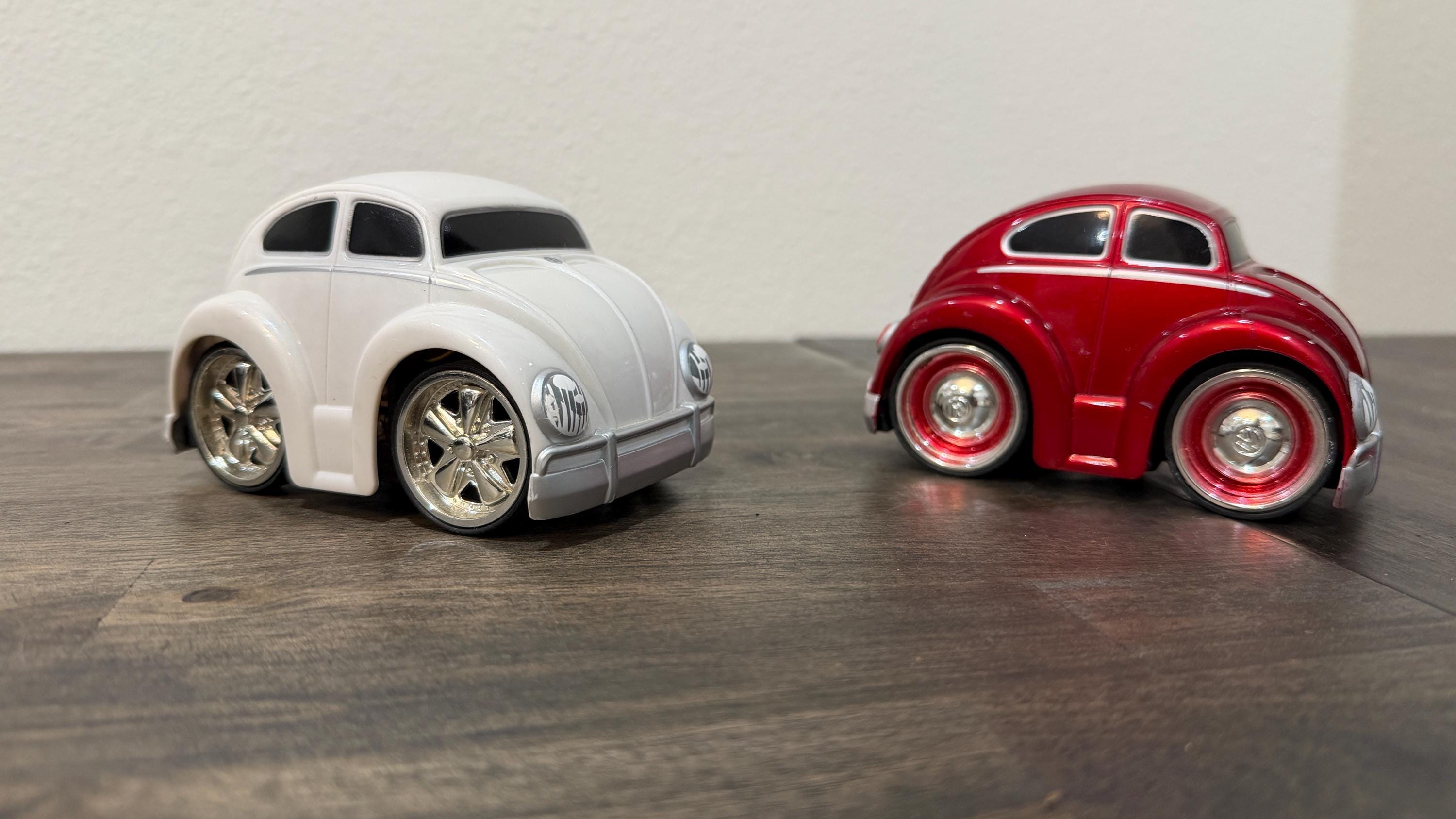 Jada Toys Dub City VW Beetle RC Car Lot (2) – Custom Wheels – Non