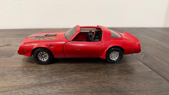 Vintage ERTL Pontiac Firebird Trans Am Diecast Car – Bandit Style