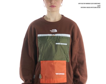 Felpa da donna in pile riciclata di The North Face, disegnata individualmente dall'atelier di upcycling OBSESS.