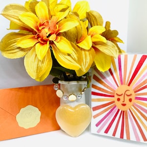 Pflegepaket, Shine Brightly Geschenk, Thinking of you Geschenk, Sunshine Geschenk, Shine Geschenk, Freundgeschenk, Mitarbeiter Geschenk, Resin Herz, Perlenarmband