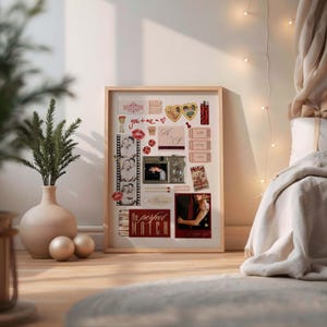 Op de afbeelding: Een ingelijste collage met romantische herinneringen. Bevat foto's, kaartjes en de tekst "the perfect match". Het kleurenschema is warm, met rood, roze en bruin. Een vintage camera en hartvormige accenten dragen bij aan het thema.