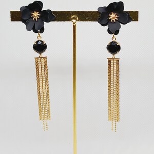 Earrings with flowers. Pendant- Earrings with metal Tassels.