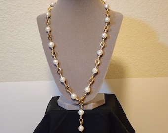 Natural Pearl Necklace. Transforming necklace. Necklace of natural pearls and chains. Women&#39;s jewelry.