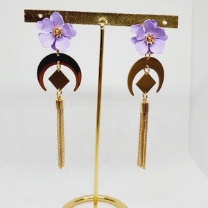 Earrings with flowers. Pendant- Earrings with metal Tassels.