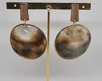 Pendant- Earrings with Natural Mother of Pearl