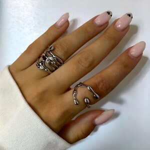 Unregelmäßige flüssige Lava Silber Ringe Unregelmäßige Lava Y2k Hohl Einzigartige Ring Abstrakte Geometrische Ring Set Minimalistische Ring Geschenk für Frauen Bild 3