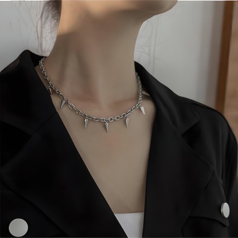 Silver Spike Rivet Necklace Edgy Stud Chain Gothic Necklace Punk Necklace Y2k Choker Collar Necklace Rivets Jewelry gift for Goth Girl zdjęcie 2