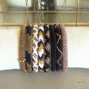 Création Népalaise en Perles – Bracelet Fait Main - Marron-  Bijou Bohème Élégant, Vendu à l’unité - Bracelet cadeau de noël