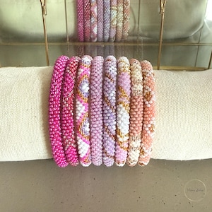 Bracelets népalais aux teintes de rose