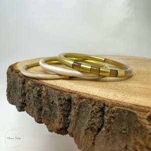 Set - Set van 3 ronde en gouden buffelhoorn armbanden | Ethisch en gerecycled handwerk