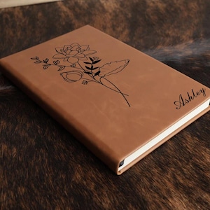 Gepersonaliseerde geboortebloem kunstleren dagboek | Leren dagboek | Dagboek met naam | Gepersonaliseerde dagboek
